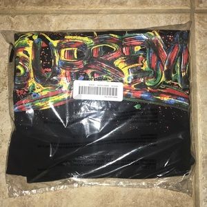 SUPREME paint logo tee.Size L. Black color.